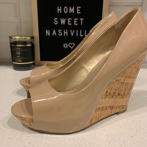 TAN WEDGES - 8